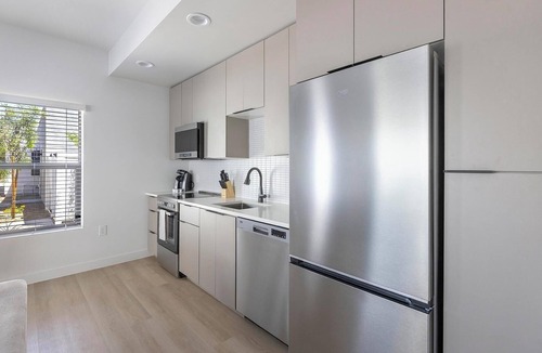 North Mountain Apartment | Landing | Modern 1BD, Clubhouse, Pool