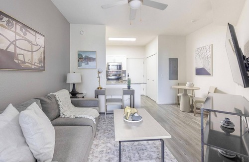 Tempe Apartment | Landing | Modern 1BD, Game Room, Pool