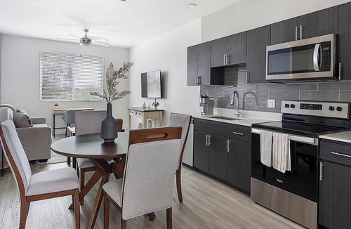 Maryvale Village Apartment | Landing | Spectacular 2BD, Yoga Studio, Gym