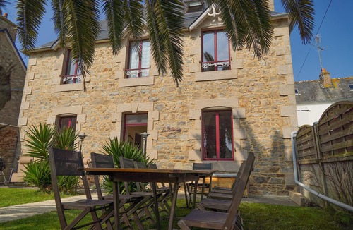 Perros-Guirec House | Large house in Perros-Guirec