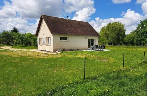 Saint-Romain-sur-Cher House | Le Bonheur est dans le Pré 3* (Happiness is in the Meadow)
