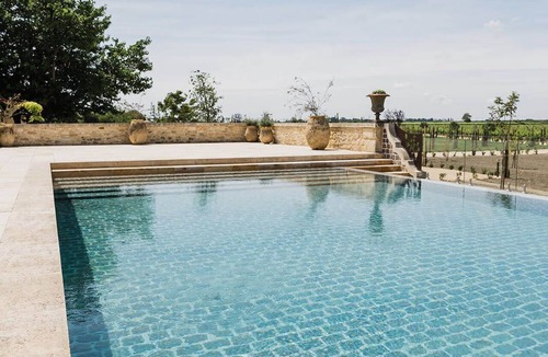 Arles House | Le Mas Caladoc – Luxury Retreat with Private Spa in Provence