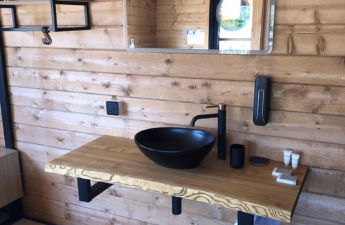 Occhiatana Bed & Breakfast | 'Les Chalets De Tesa' with Mountain View, Wi-Fi, and Air Conditioning