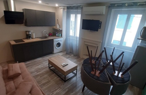 Bourg-Saint-Andeol Apartment | "Les IRIS" APT 107, T2 COSY, 30 m2, 1 bedroom with TV