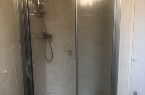 Marine de Saint Ambroggio Condo | Location au Bord de L'eau Avec vue sur Mer. Pour une Famille de 4 Personnes