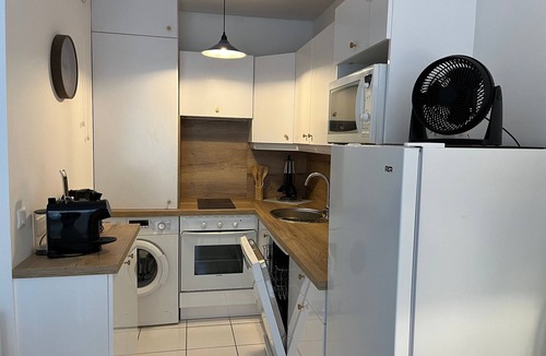Arcachon Apartment | Lovely 1BR in Arcachon - Parking, WiFi, Near Beach