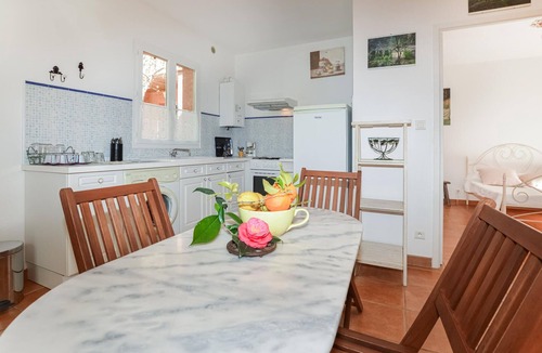 Afa House | Lovely home in AFA with house a panoramic view
