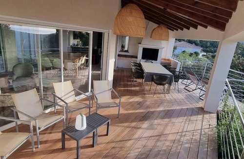Portigliolo House | Luxury house with swimming pool in Corsica for vacations with friends or family