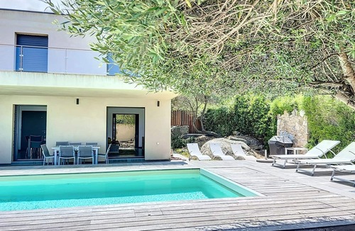 Marine de Davia Villa | Luxury villa - swimming pool, air conditioning, sea view, beach and coves within walking distance