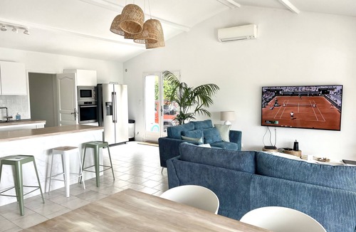 Albitreccia House | MAGNIFICENT HOUSE WITH SEA VIEW ON ALZONE DOMAINE SOUTH SHORE, 4 bedrooms, 3bathroom, 4Wc