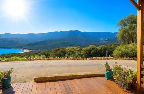 Serra-di-Ferro Apartment | Magnifique duplex vue mer avec clim, wifi, piscine, mer à pied