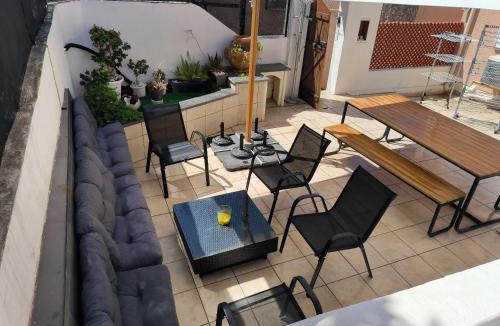 Mezzavia House | Maison chaleureuse à Ajaccio avec vue sur le jardin