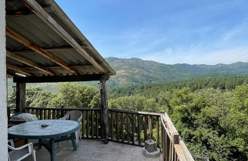 Aullene House | Maison de Village
