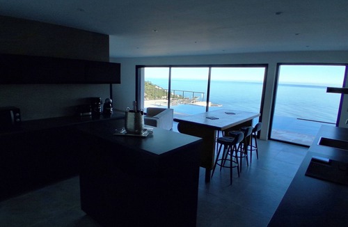 Tarcu House | Maison Individuelle , 2 à 6 Personnes à 30m de la Plage