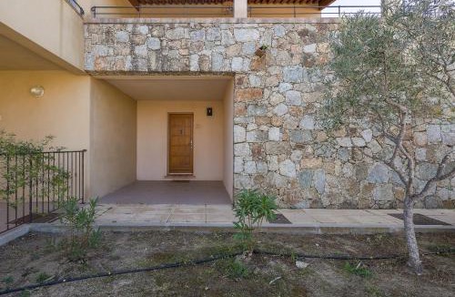 Lozari Apartment | MAISON MITOYENNE VUE MER WIFI PROCHE L'ILE ROUSSE