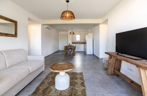 Bonifacio House | Mini Villa 4 à 6 Personnes, Entièrement Neuve et Décoré Avec Goût