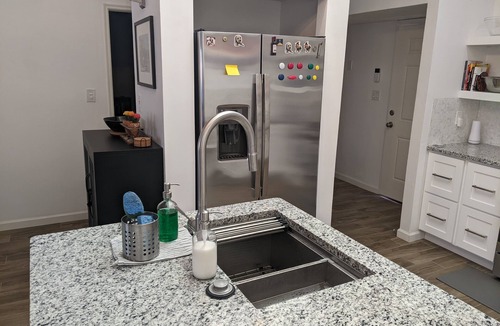 Downtown Tucson House | Modern open floor plan 3BR house near downtown, street car and Mercado