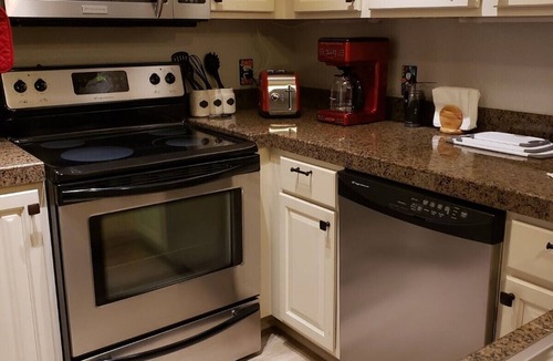 La Reserve Villas Condo | Mountain views await in this newly renovated condo in Oro Valley