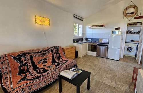 Favone House | MYRTA-Swimming pool in residence - sea view - beach within walking distance
