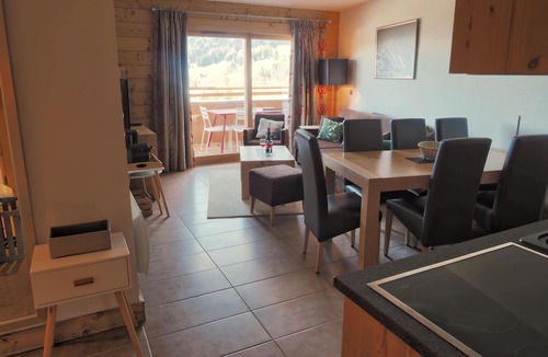 Valmorel Apartment | New apartment on the slopes, 2 bedrooms, sleeps 6 - 4*