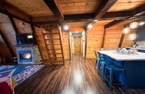 Highland Pines Cabin | NEW Highland Pines A-Frame Chalet