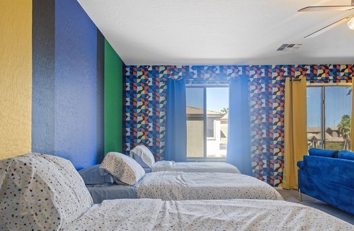 Stratford Estates House | NEW! Sleeps 24+ House w/Heated Pool, Arcades, Soda Fountain