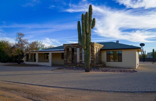 Tatum Ranch House | Newly Remodeled Home in Cave Creek