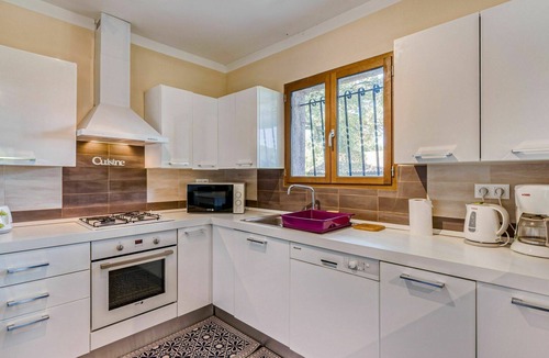 Pietroso Apartment | Nice apartment for 10 guests with pool, A/C, WIFI, TV, patio, pets allowed and panoramic view