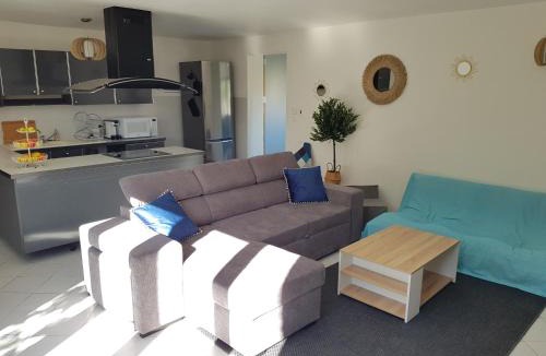 Solaro Apartment | PALMA Piscine chauffée Grand jardin avec piscine à 1 km de la mer