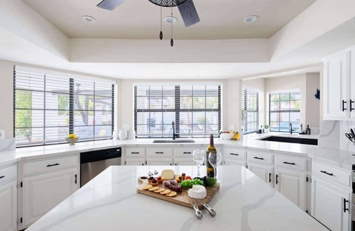Paradise Valley Village House | Paradise Palace-Heated Pool/Spa-Guest House & More