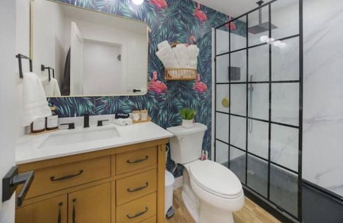 Parker Strip House | Parker Keys Kabanas with Private Dock