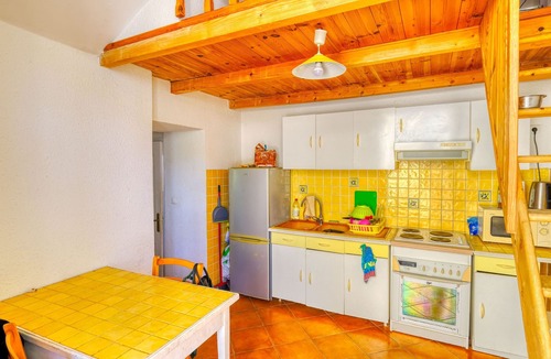Pietranera Apartment | Peaceful F2 in the Heart of a Seaside Village - Private Parking