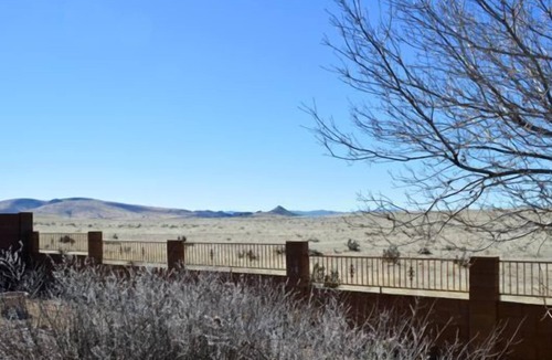 View Point House | Pet Friendly House with Beautiful backyard views of Mountains and Wildlife!