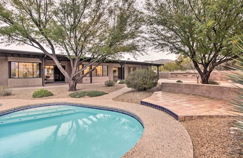 Tanque Verde House | Pet-Friendly Tucson House w/Private Pool!