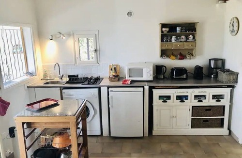 Isolella House | Petite Maison Indépendante, vue Mer, à 5min à Pieds de la Plage