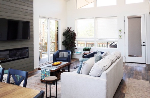 Pine House | Pine Rim View Retreat, a 3BR Mountain Escape