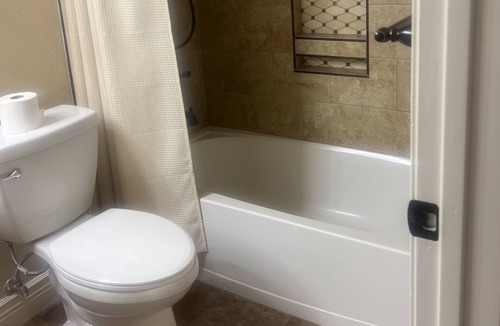 Yuma House | "Pool & Jacuzzi" Cozy Oasis Retreat in Yuma