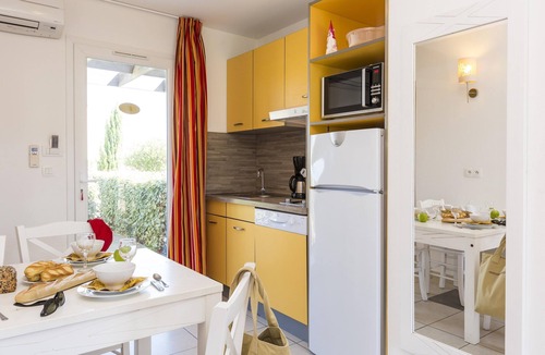 Lozari House | Près de la Plage! Avec Mezzanine et 2 Terrasses