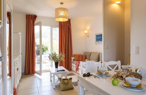 Lozari House | Près de la Plage! Avec Mezzanine et 2 Terrasses