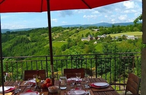 Pierrefiche House | Private house in the heart of a village, large garden, view of the Aubrac mountains