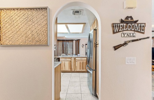Sunridge Estates House | Private Pool, Home Away From Home!