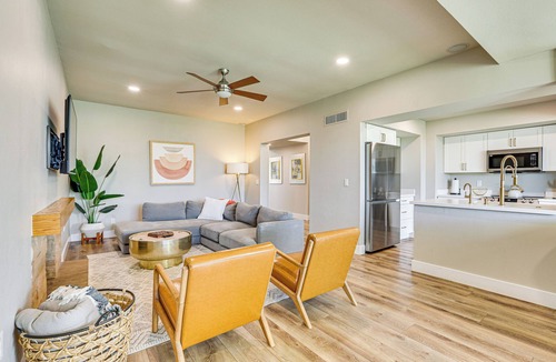 Barclay Place House | Private Pool + Putting Green: Sunny Scottsdale Gem