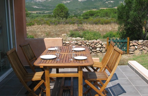 Calenzana Villa | PROMOTION! A charming villa with a beautiful garden and a view of the mountains