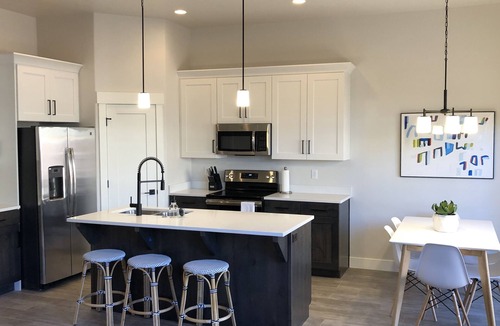 Washington House | Pura Vida Sol - St George/Washington (Zions NP), Hot tub and pool