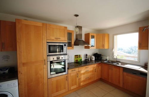Porto-Vecchio Apartment | QUIET AIR-CONDITIONED APARTMENT OF 100 m² - 400 m FROM THE PORT AND THE CITADEL