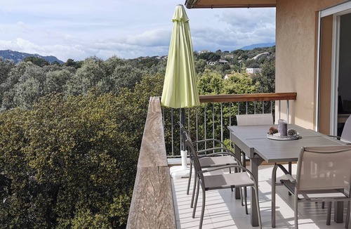 Porto-Vecchio Apartment | QUIET AIR-CONDITIONED APARTMENT OF 100 m² - 400 m FROM THE PORT AND THE CITADEL
