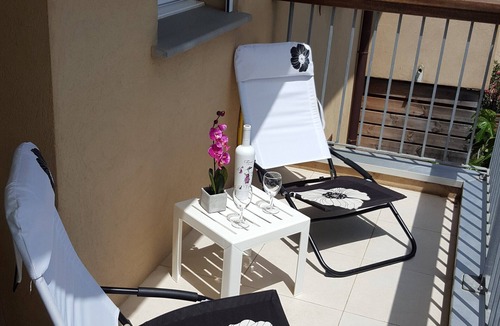 Porto-Vecchio Apartment | QUIET AIR-CONDITIONED APARTMENT OF 100 m² - 400 m FROM THE PORT AND THE CITADEL