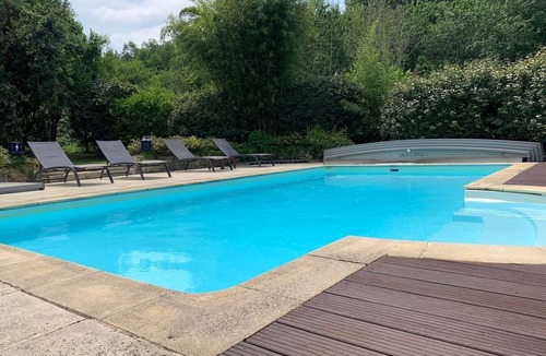 Quinsac House | Quiet, air-conditioned villa 15 minutes from Bordeaux with pool and spa