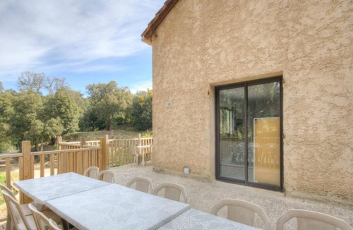 Carbuccia Cottage | Quiet Gravona gîte with heated swimming pool
