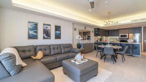 Bella Vista House | Refined Beach Escape Featuring Striking Beachfront Views